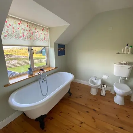Monterno, Luxury Glengarriff, County Cork - Sleeps 8 *