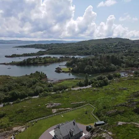 Monterno, Luxury Glengarriff, County Cork - Sleeps 8 فندق